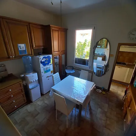 Fly House Depandance *