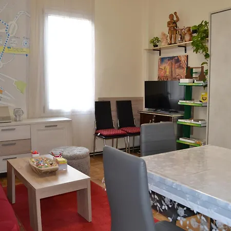 Fly House Depandance Apartment *